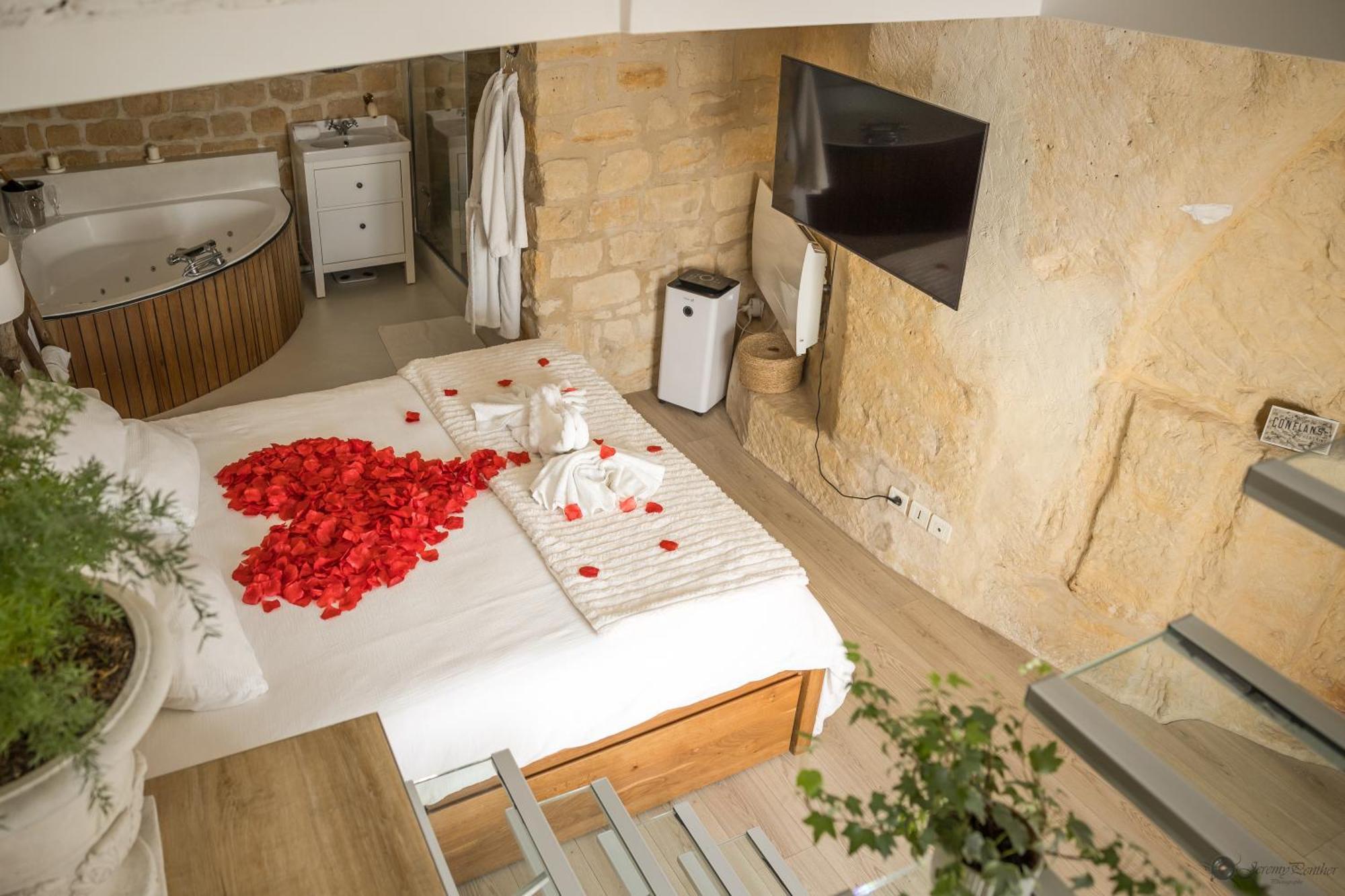 Chez Millouz - Triplex Semi-troglodyte Apartment